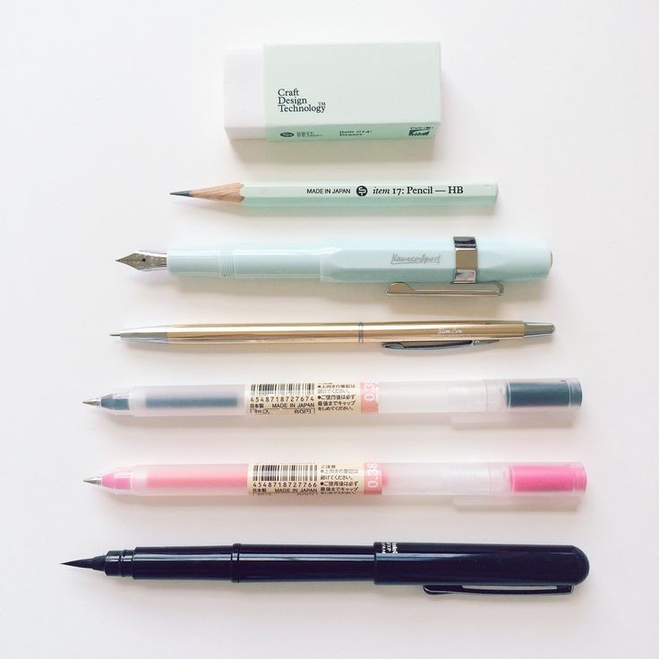 أقلام وأدوات كتابة